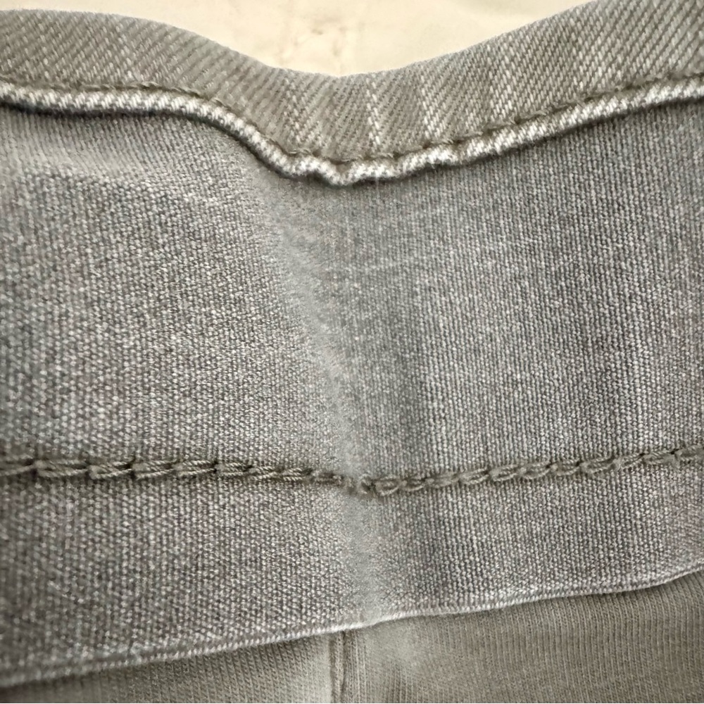 Soft Surroundings Ultimate Relaxed Pull On Jean Style Pants Sage Green Size M - Picture 11 of 11
